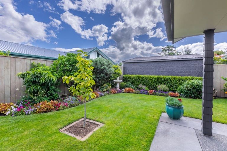 Photo of property in 6a Willow Drive, Taradale, Napier, 4112