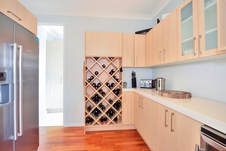 Photo of property in 215 Newcastle Street, Mahia, 4198