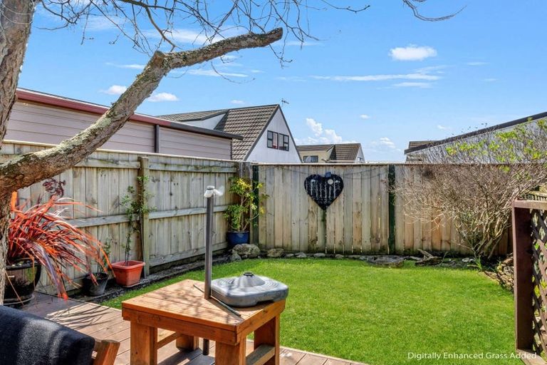 Photo of property in 4 Charisma Court, Kelvin Grove, Palmerston North, 4414