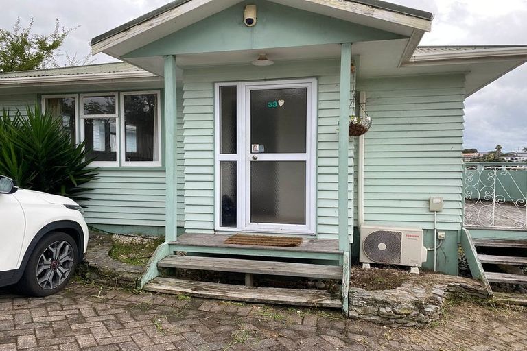 Photo of property in 33 Henderson Crescent, Parkvale, Tauranga, 3112