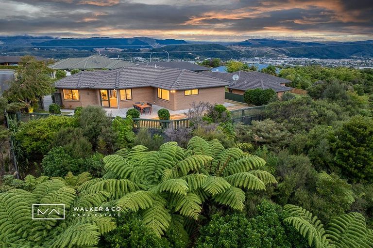 Photo of property in 65 Percy Kinsman Crescent, Riverstone Terraces, Upper Hutt, 5018