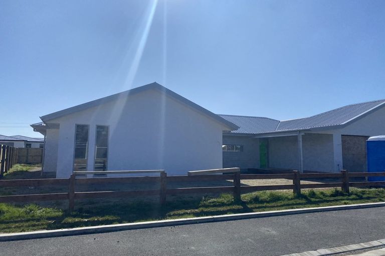 Photo of property in 8 Jag Way, Tinwald, Ashburton, 7700