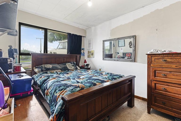 Photo of property in 9 Saxton Road, Upper Vogeltown, New Plymouth, 4310