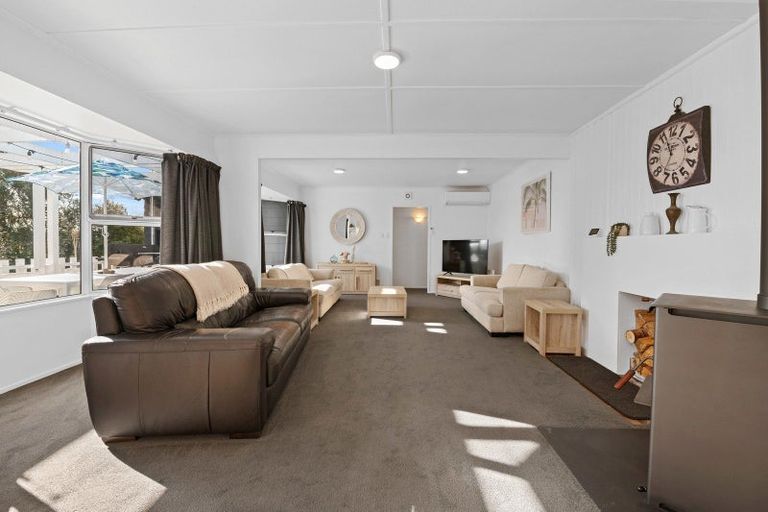 Photo of property in 6 Aoturoa Avenue, Rotoiti Forest, Rotorua, 3074