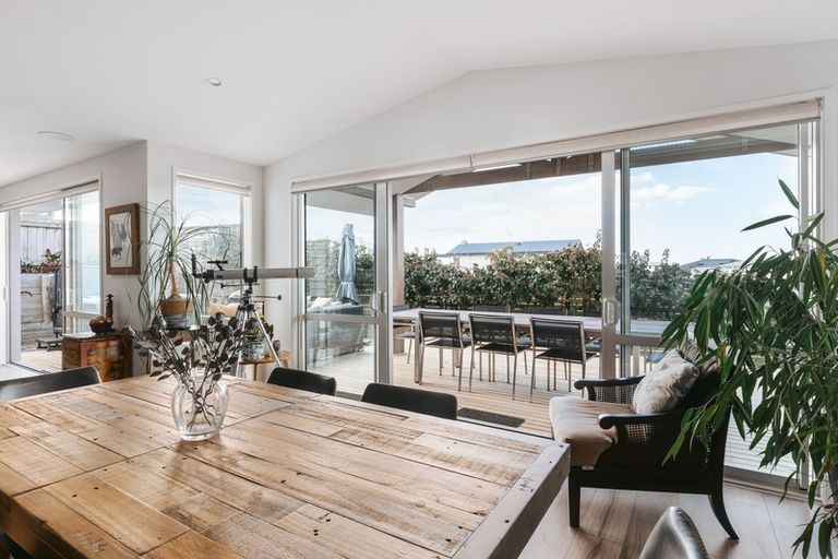 Photo of property in 61 Margaret Drive, Omokoroa, 3114