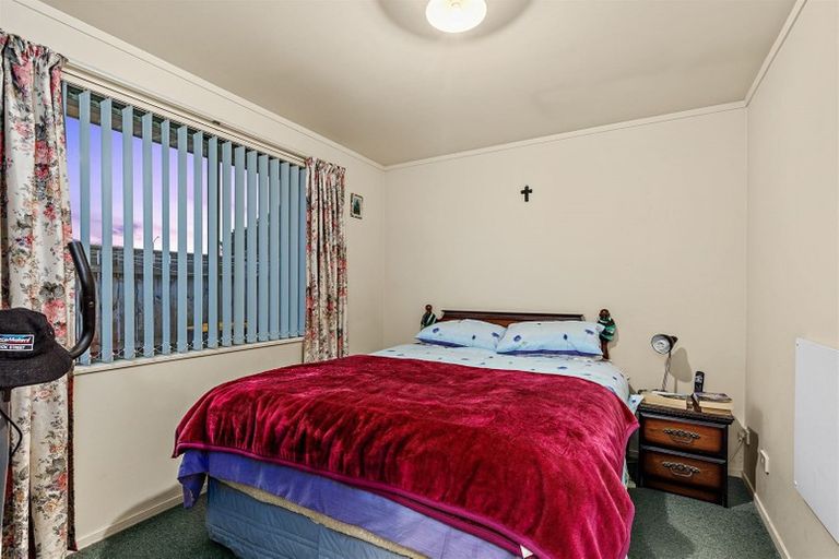 Photo of property in Kessel Way, 27/5 Craiburn Street, Ranui, Auckland, 0612