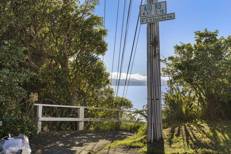 Photo of property in 2/12 Te Anau Avenue, Hataitai, Wellington, 6021