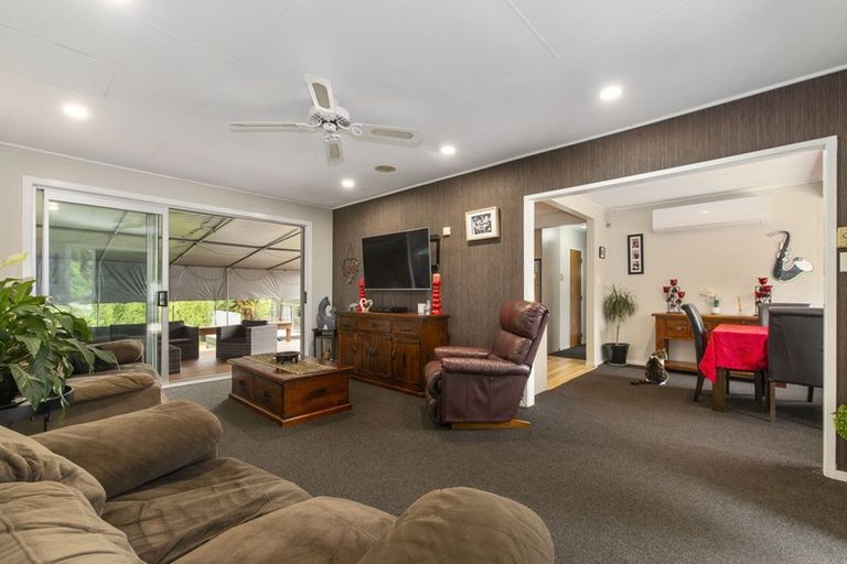 Photo of property in 10 Bay Grove, Pukehangi, Rotorua, 3015