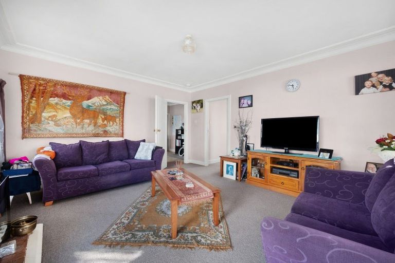 Photo of property in 1/20 Takutai Avenue, Bucklands Beach, Auckland, 2012