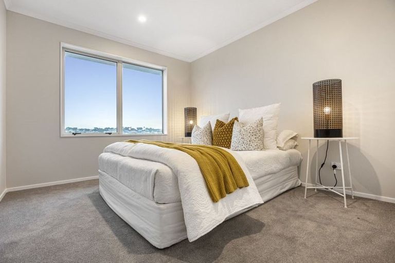 Photo of property in 24 Kuku Avenue, Red Beach, 0932