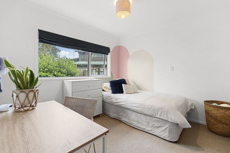 Photo of property in 18a Russell Drive, Oakura, 4314