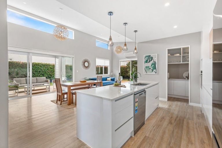 Photo of property in 13 Floyd Road, Riverhead, 0820