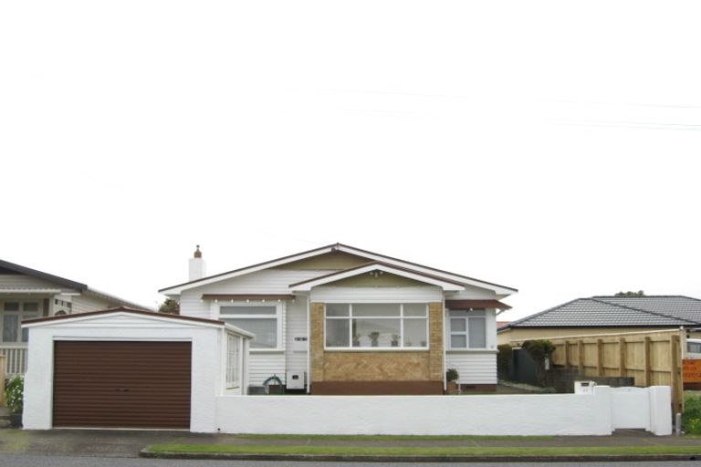 Photo of property in 27 Ngaio Street, Strandon, New Plymouth, 4312