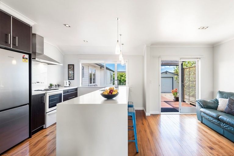 Photo of property in 96 Parkers Road, Tahunanui, Nelson, 7011