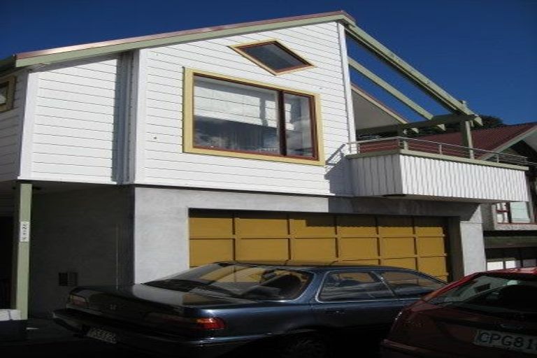 Photo of property in 2/46 Childers Terrace, Kilbirnie, Wellington, 6022