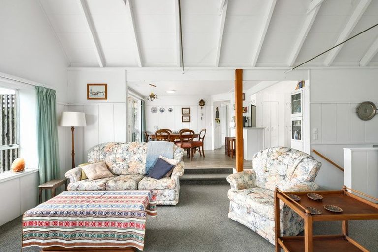 Photo of property in 10 Moana Drive, Tanners Point, Katikati, 3177