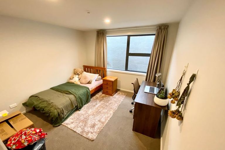 Photo of property in 32 Liberation Road, Papakura, 2110