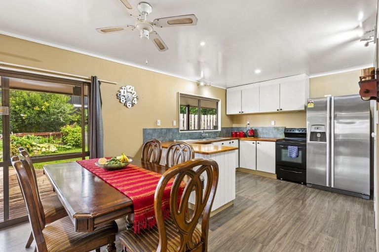 Photo of property in 35 Main Road, Raglan, 3225