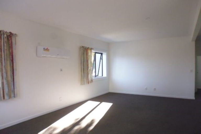 Photo of property in 8 Avon Street, Waterloo, Lower Hutt, 5011