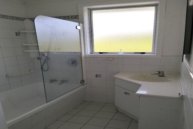 Photo of property in 15 Manor Drive, Stokes Valley, Lower Hutt, 5019