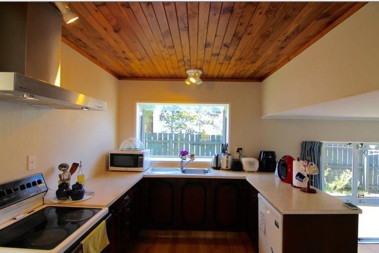 Photo of property in 2/10 Centorian Drive, Windsor Park, Auckland, 0632