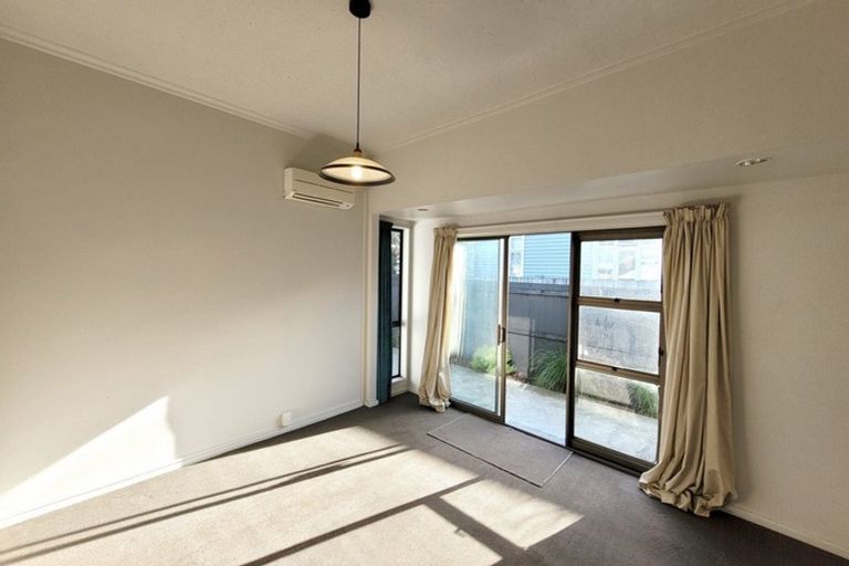 Photo of property in 21 Wrights Road, Addington, Christchurch, 8024