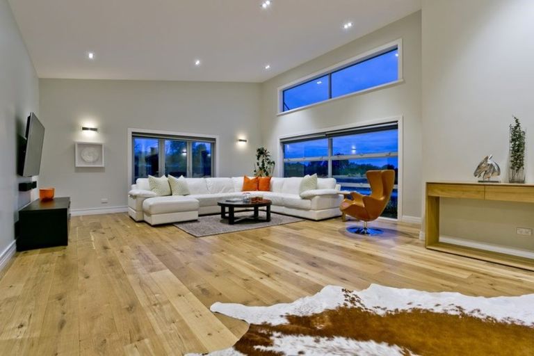 Photo of property in 88 Grace Hill Drive, Dairy Flat, Albany, 0792