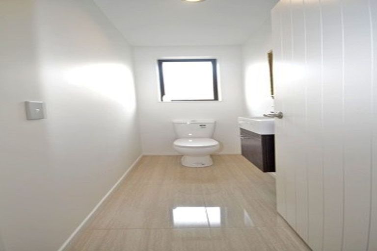 Photo of property in 10 Te Ironui Place, Huntington, Hamilton, 3210