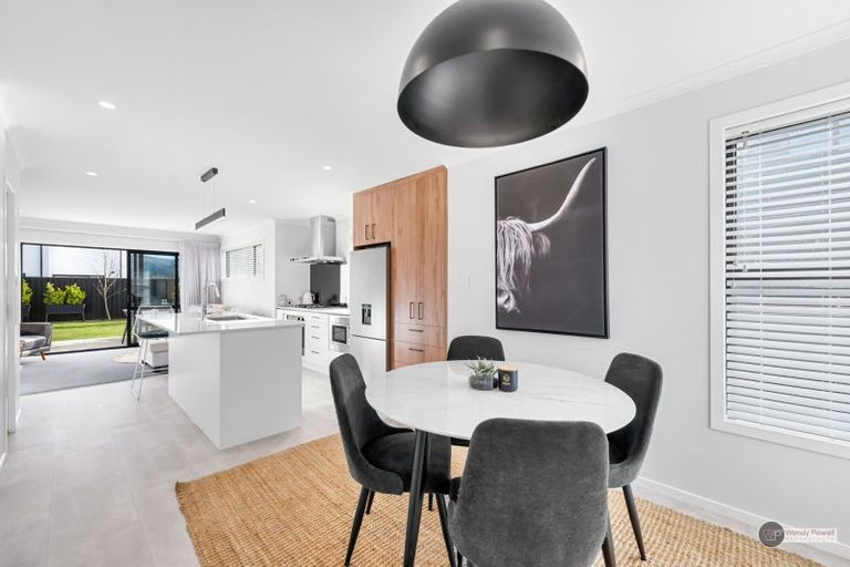 Photo of property in 4 Aston Crescent, Wallaceville, Upper Hutt, 5018