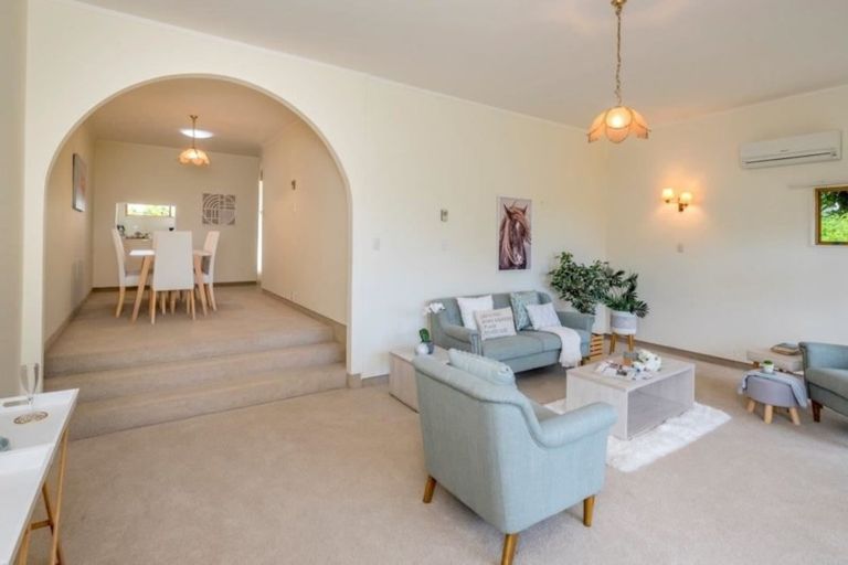 Photo of property in 88 Winara Avenue, Waikanae, 5036