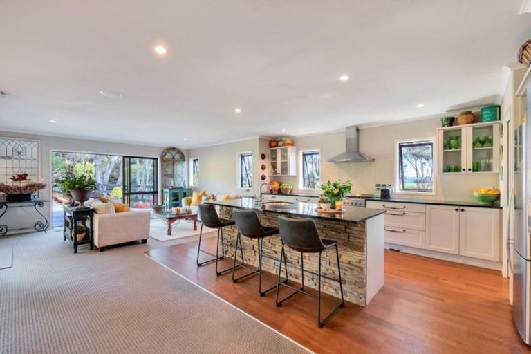 Photo of property in 173a Pinchgut Road, Kaukapakapa, 0873