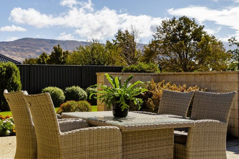 Photo of property in 1 Mitchell Place, Cromwell, 9310