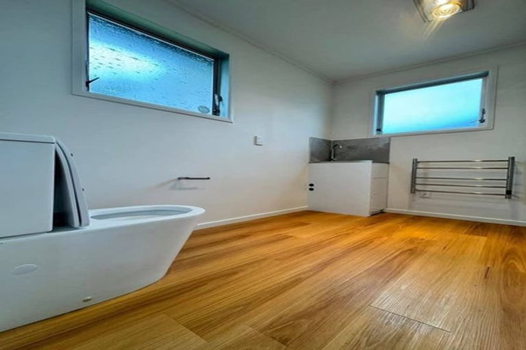 Photo of property in 1/60a View Road, Henderson, Auckland, 0612