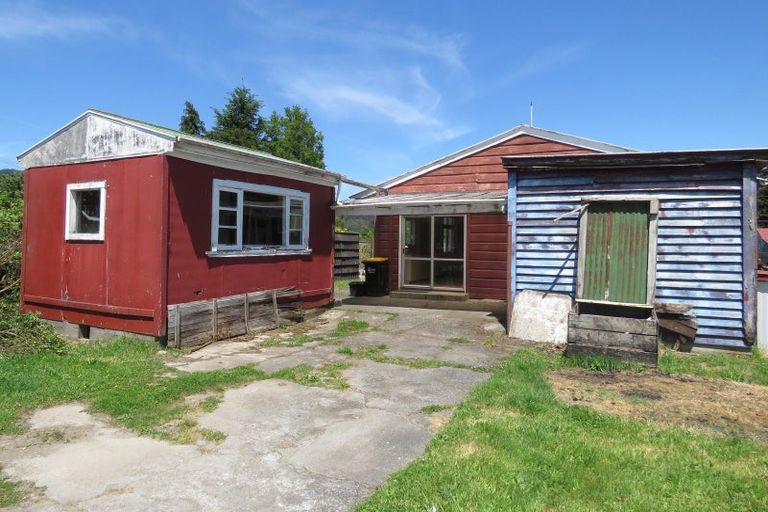 Photo of property in 21 Dick Street, Reefton, 7830