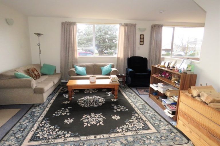 Photo of property in 16 Black Peak Road, Omarama, 9412