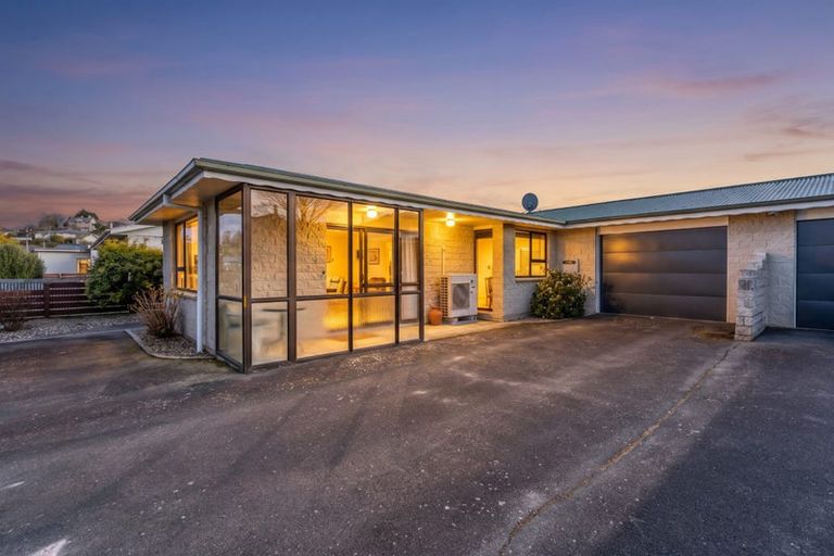 Photo of property in 1 Mary Street, Gore, 9710
