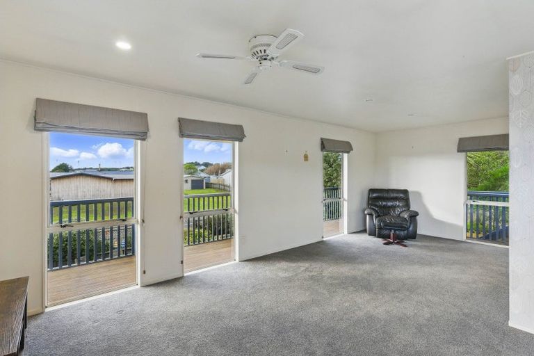 Photo of property in 9 Takitimu Street, Waitarere Beach, Levin, 5510
