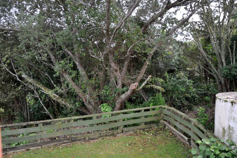 Photo of property in 14 Kendale Drive, Leigh, 0985