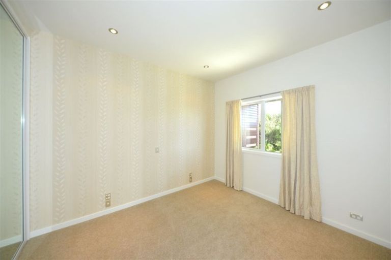 Photo of property in 4 Clearview Lane, Mount Pleasant, Christchurch, 8081