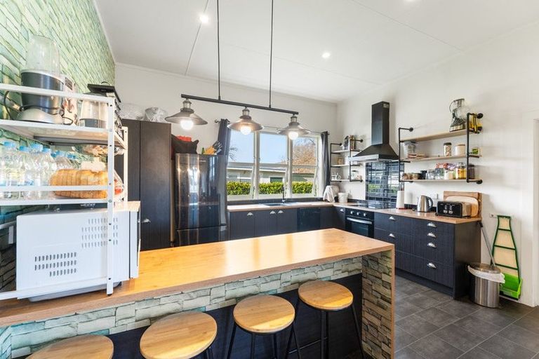 Photo of property in 11 Lewis Avenue, Aramoho, Whanganui, 4500