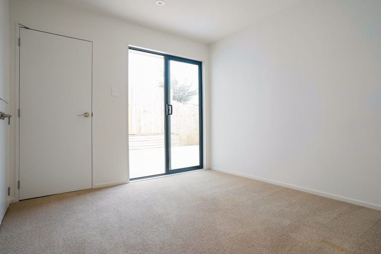 Photo of property in Rf202b, 29/18 Hewlett Road, Massey, Auckland, 0614