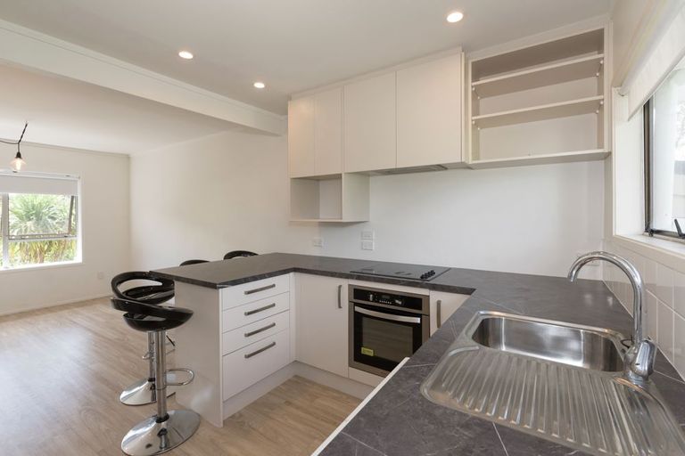 Photo of property in 3/6 Miro Street, New Lynn, Auckland, 0600