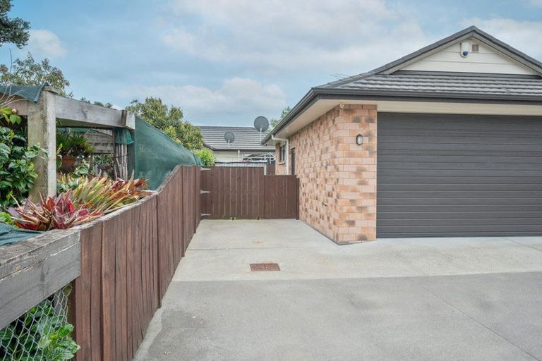 Photo of property in 64a Clevedon Road, Papakura, 2110