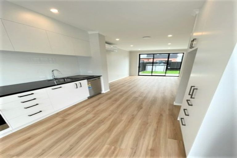 Photo of property in 6 Gloaming Lane, Wallaceville, Upper Hutt, 5018