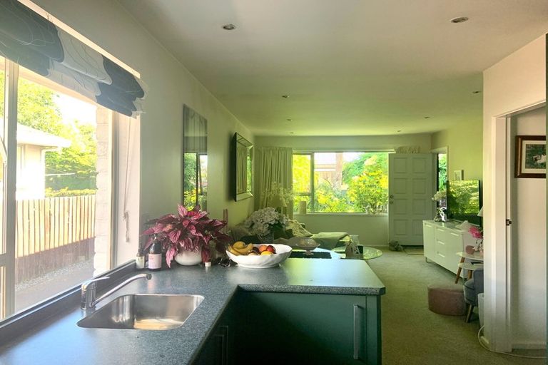 Photo of property in 1/16 Oxley Avenue, St Albans, Christchurch, 8014