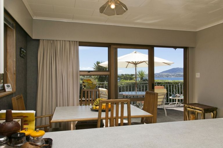 Photo of property in 22 Scenic Heights, Acacia Bay, Taupo, 3330
