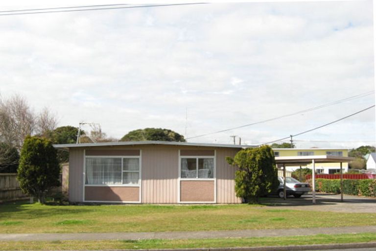 Photo of property in 16 Hua Street, Bell Block, New Plymouth, 4312