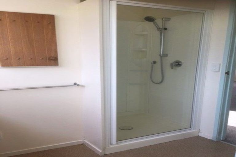 Photo of property in 19 Ransom Smyth Drive, Goodwood Heights, Auckland, 2105