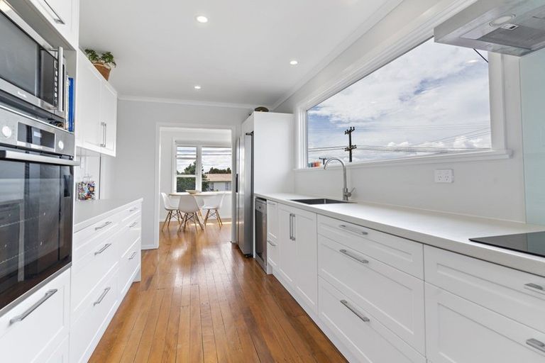 Photo of property in 1 Puriri Crescent, Lansdowne, Masterton, 5810