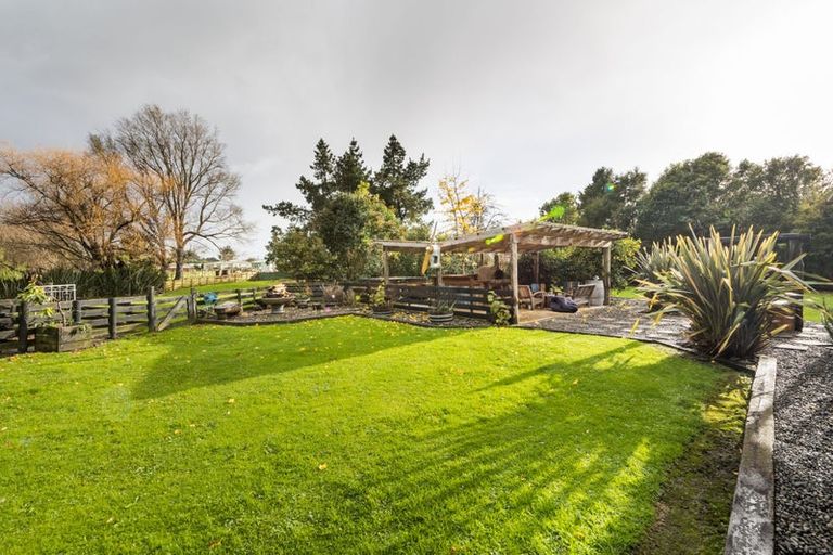 Photo of property in 24 Gorton Street, Bulls, 4818